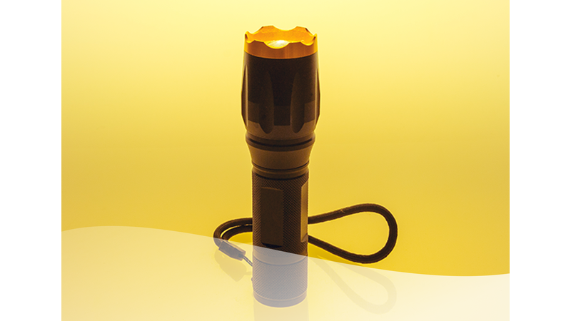 Batterien - Ladegeräte - Taschenlampen - Nachtlichter