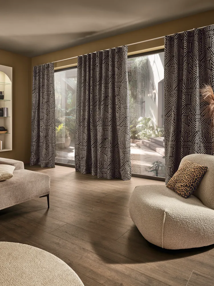 GAR_FJ26_Kito_226009920_532Sky_mil_h