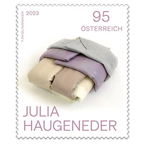 Briefmarke Österreich 2023, Nominale 0,95 Euro: Kunstwerk von Julia Haugeneder mit gefalteten Pastellstoffen.