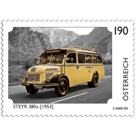 Briefmarke mit Oldtimerbus STEYR 380a von 1953 auf Bergstraße. Nominale 190, Österreich, Jahr 2025. Briefmarke mit Oldtimerbus STEYR 380a von 1953 auf Bergstraße. Nominale 190, Österreich, Jahr 2025.