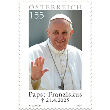 225450-Papst-Franziskus-ONLINESHOP Austrian stamp 2025, nominal value 1.55 Euro: Pope Francis waving, dated April 21, 2025.